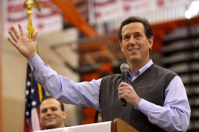 Santorum speaking in Des Moines, Iowa in 2011