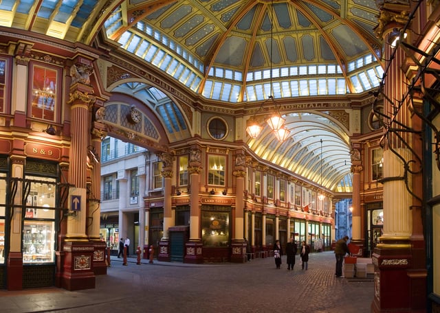 Leadenhall Market is a historic market nestled between Gracechurch Street and Lime Street.