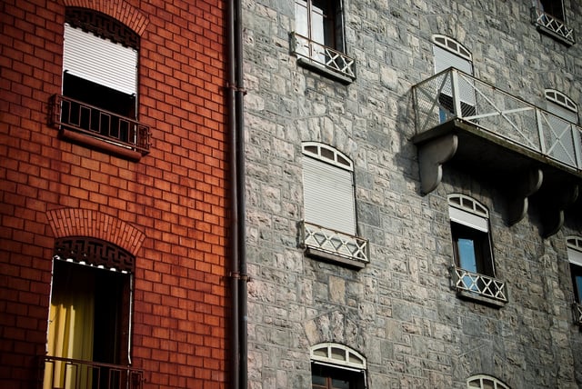 Apartment buildings in the Quartier des Grottes