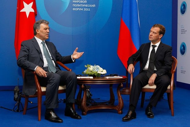 President Dmitry Medvedev converses with Turkish president Abdullah Gül at the 2011 Yaroslavl Global Policy Forum