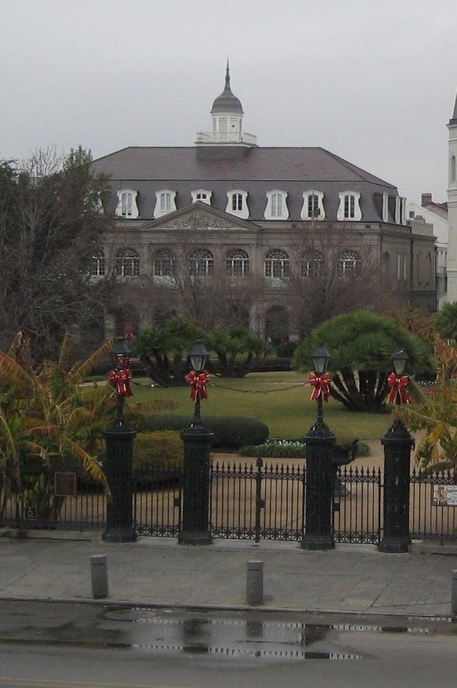The Cabildo, next to the Saint-Louis Cathedral (See photo below.)
