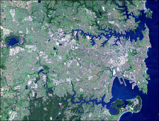 Sydney lies on a submergent coastline where the ocean level has risen to flood deep rias.