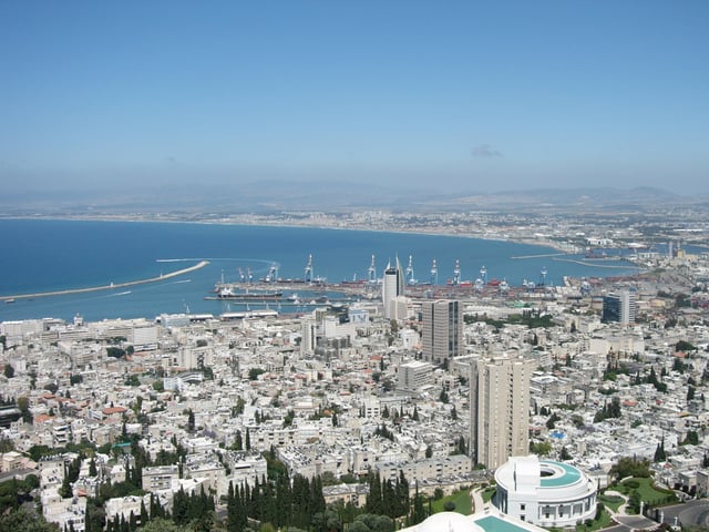 View of Haifa Bay from Mount Carmel in 2004