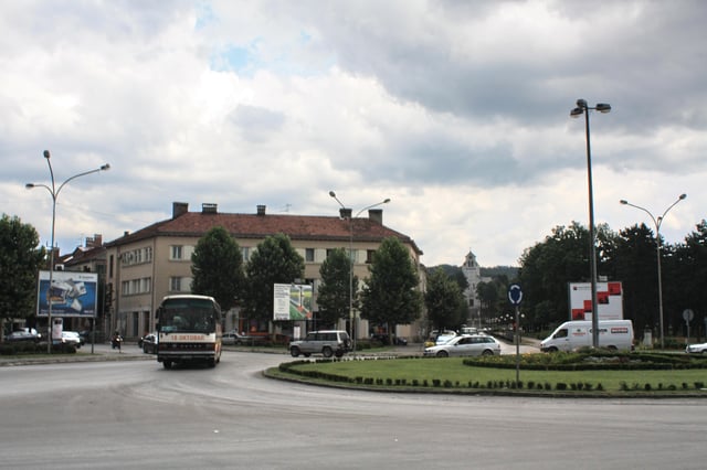Traffic roundabout