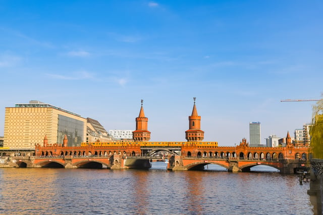 Oberbaum Bridge and River Spree in Berlin (2019)