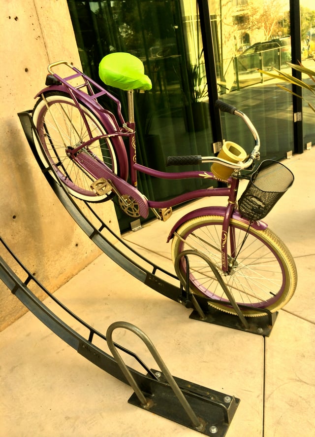 Bike arc at Palo Alto Circle