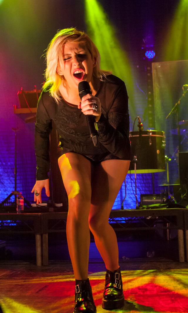 Goulding performing at the Manchester Academy in December 2012