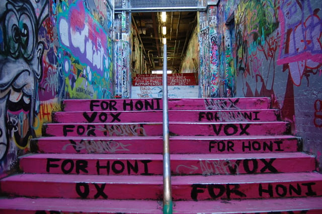 Graffiti Tunnel, University of Sydney at Camperdown (2009)
