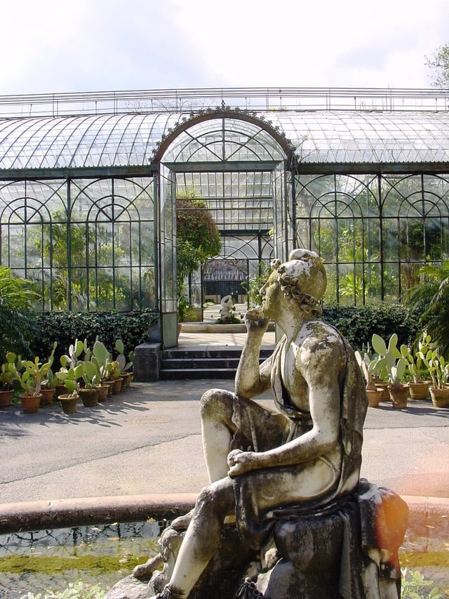 Palermo Botanical Garden: the Winter Garden greenhouses.