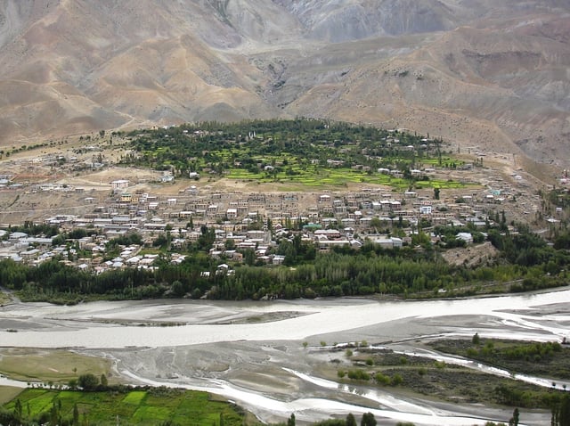 The town of Kargil is strategically located.