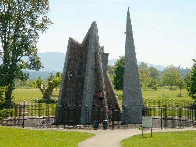 Climbing rock in Marymoor Park 47°39′51.49″N 122°6′41.26″W