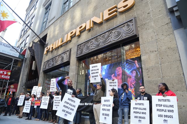 Protest against the Philippine war on drugs in front of the Philippine Consulate General in New York City, October 2016.