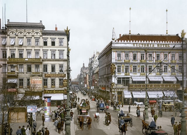 Berlin became the capital of the German Empire in 1871 and expanded rapidly in the following years. (Unter den Linden in 1900)