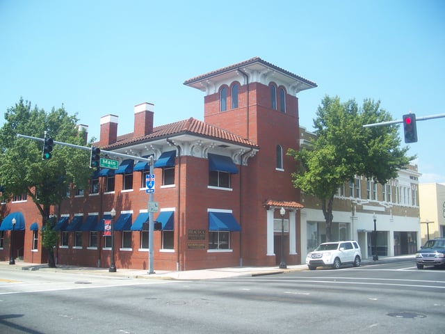 Former Lakeland city hall, built 1913