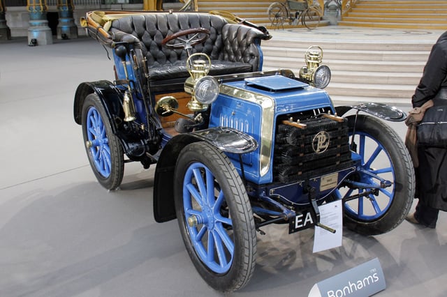 1902 Panhard-Levassor Twin Cylinder 7 hp Two Seater Clement-Rothschild