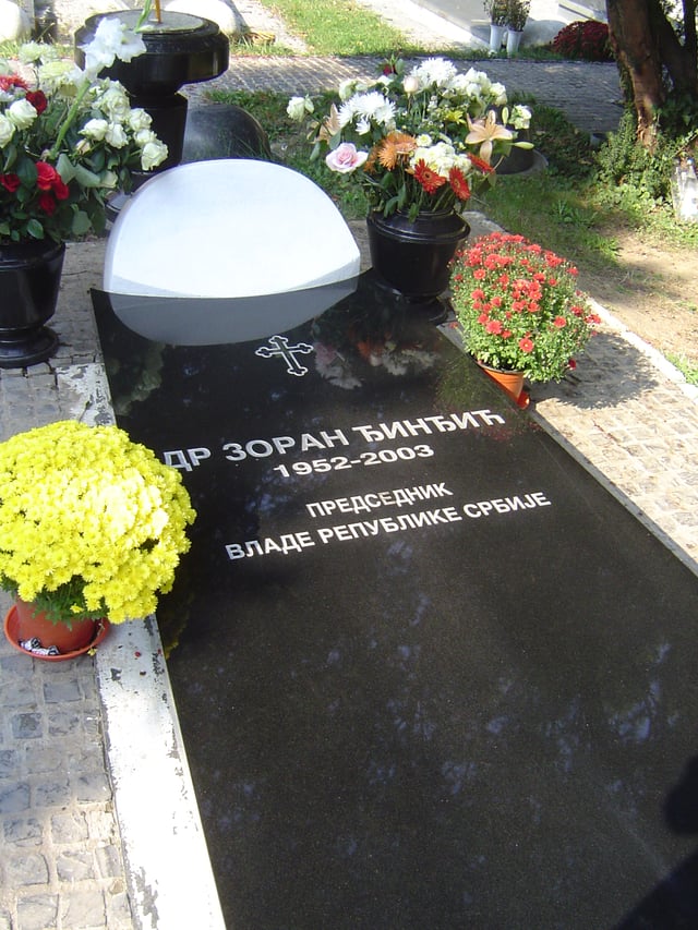 Tomb of Zoran Đinđić at the Alley of Distinguished Citizens