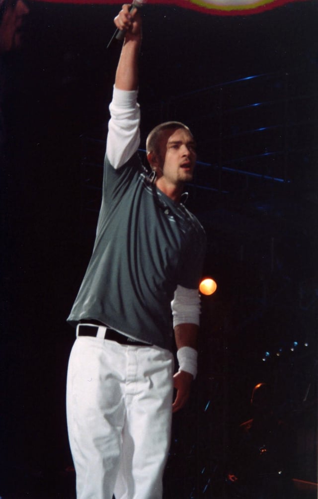 Timberlake in London on his Justified World Tour, December 2003