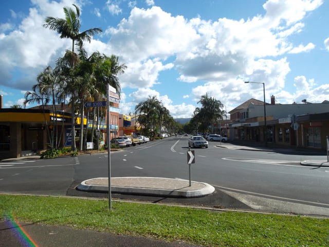 Azalea grew up in Mullumbimby, New South Wales