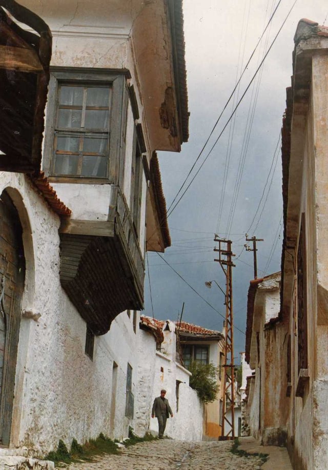 Street in the old quarters of Muğla.
