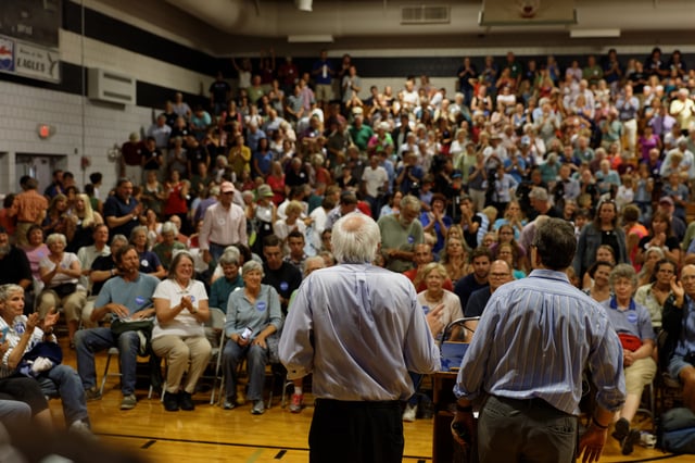 Sanders speaking in Conway, New Hampshire, August 2015