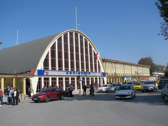 The facade of 1955 station building.