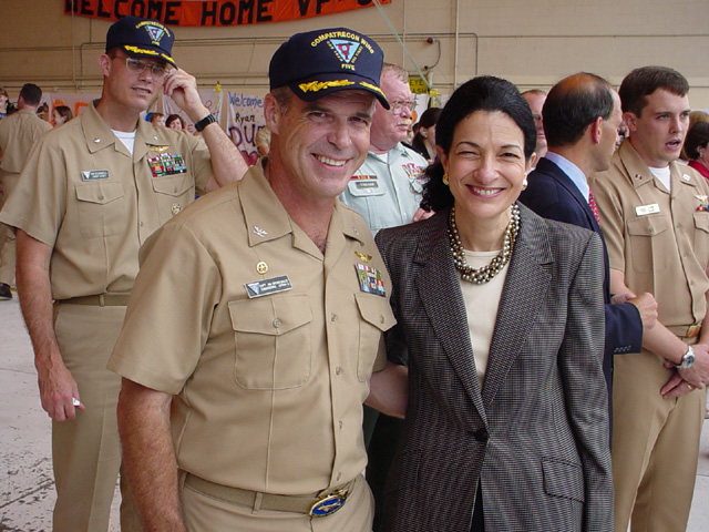 Snowe meeting with sailors returning from Iraq, at Maine's Naval Air Station Brunswick
