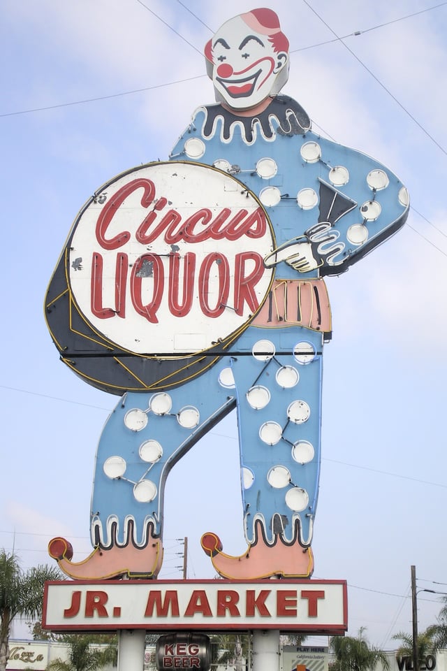 Circus Liquor, landmark sign dating from 1959