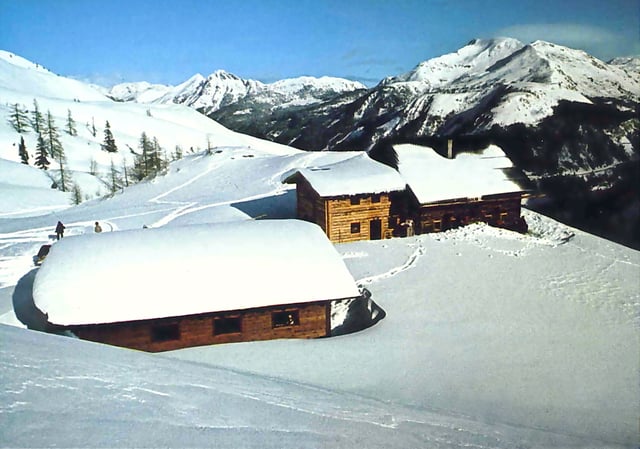 Snow accumulation on building roofs
