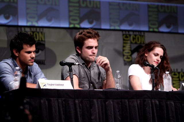 Taylor Lautner, Robert Pattinson and Stewart at a media appearance