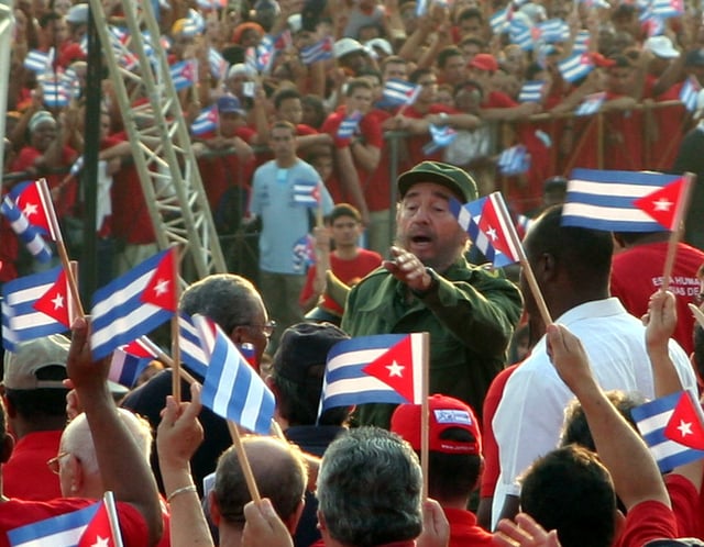 Castro amid cheering crowds in 2005