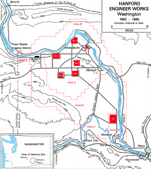 Map of the Hanford Site. Railroads flank the plants to the north and south. Reactors are the three northernmost red squares, along the Columbia River. The separation plants are the lower two red squares from the grouping south of the reactors. The bottom red square is the 300 area.