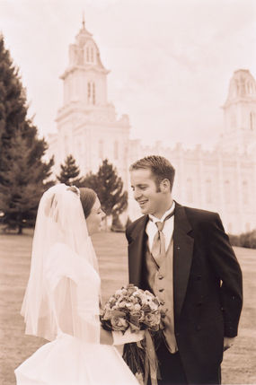 A couple after their marriage in the Manti Utah Temple
