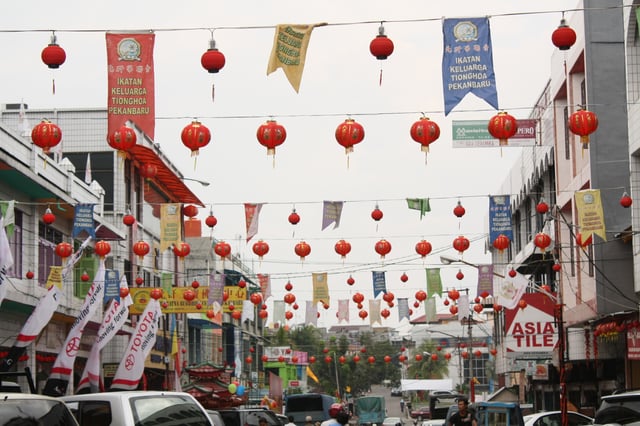 Lanterns hanged around Senapelan street, the Pekanbaru Chinatown