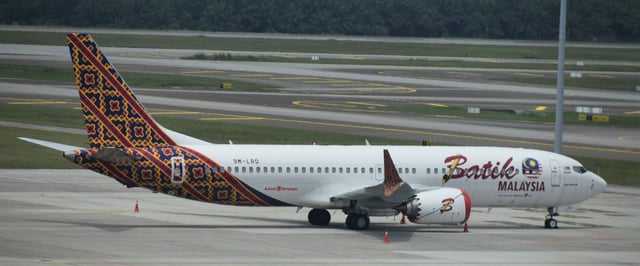 The 737 MAX entered service with Lion Air's subsidiary Malindo Air (wearing Batik Air Malaysia livery) on May 22, 2017