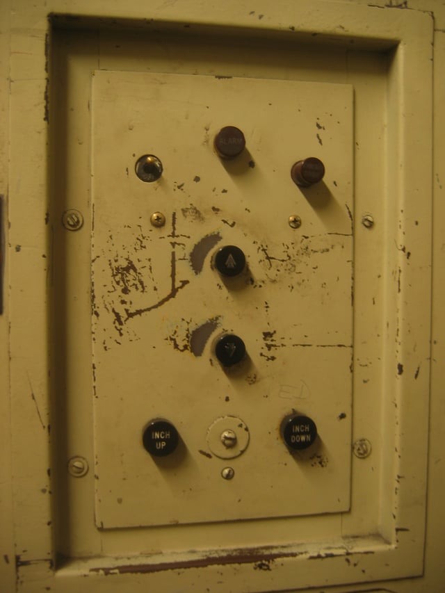 Manual pushbutton elevator controls