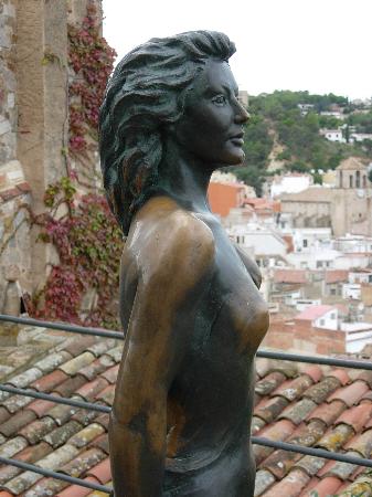 Gardner statue in Tossa de Mar, Spain