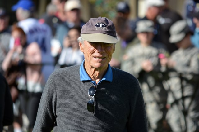 Eastwood playing golf at a charity fundraising event in 2015