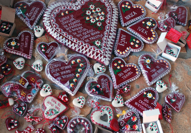 Licitar hearts, a popular souvenir