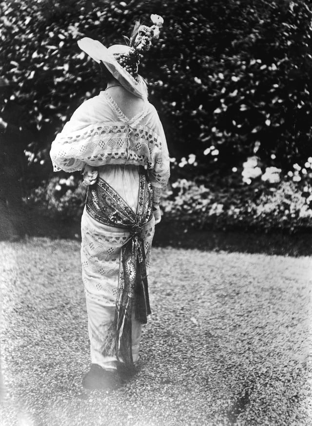 Paris fashion and runway at the turn of the century