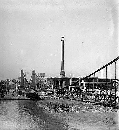Puente Colgante in 1875