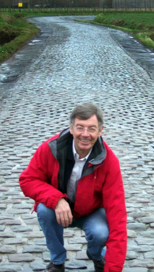 Alain Bernard, President of 'Les Amis de Paris Roubaix': "These days the mayors come to me with cobbles."