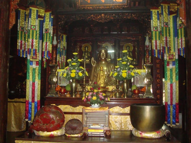 Buddha hall of the Từ Hiếu Pagoda