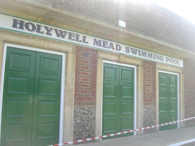High Wycombe, Holywell Mead swimming pool, closed 2009 and reopened 2011
