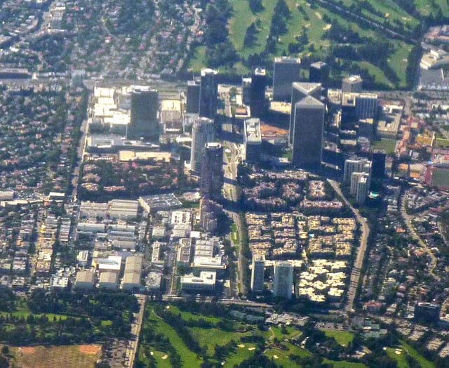 2009 aerial view of Century City; Fox Studios occupies the lower left quadrant