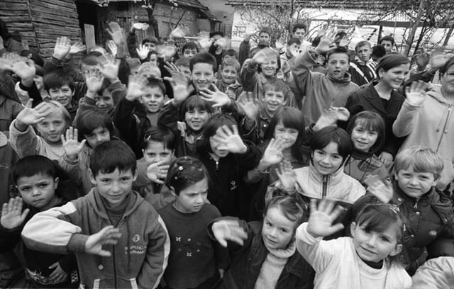 Serbian children refugees, Cernica, Gjilan