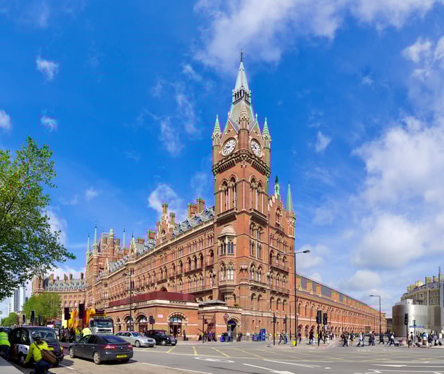 St Pancras serves as the opening shot of the film's final scene, "nineteen years later".