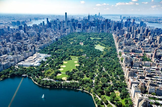 The museum (left foreground) is located in Central Park