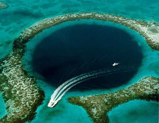 The Great Blue Hole, a phenomenon of karst topography