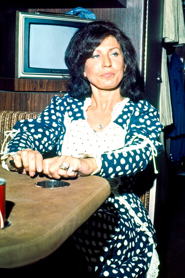 Loretta Lynn had a close friendship with Cline, which has been the subject of numerous multimedia projects.
