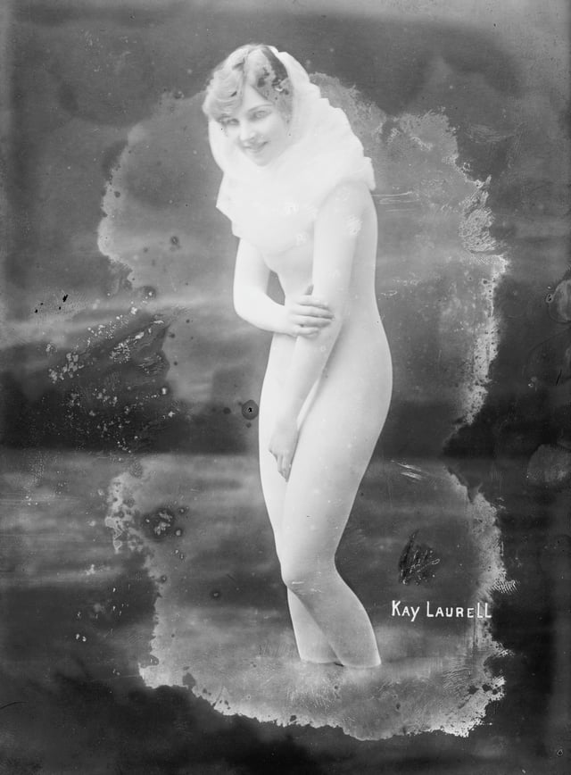 The actress Kay Laurell wearing a bodystocking in 1910s image.